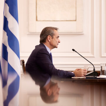 Μητσοτάκης στη Σύνοδο για τη δημοκρατία: H Ελλάδα βελτιώνεται συνεχώς στην καταπολέμηση της διαφθοράς (Βίντεο)
