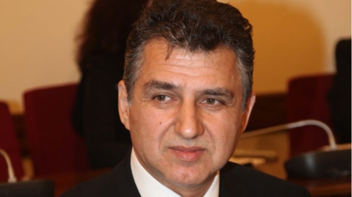 Σύγκρουση τρένων στα Τέμπη: Παραιτήθηκε ο Θανάσης Ζηλιασκόπουλος από την επιτροπή – Ποιος παίρνει τη θέση του 