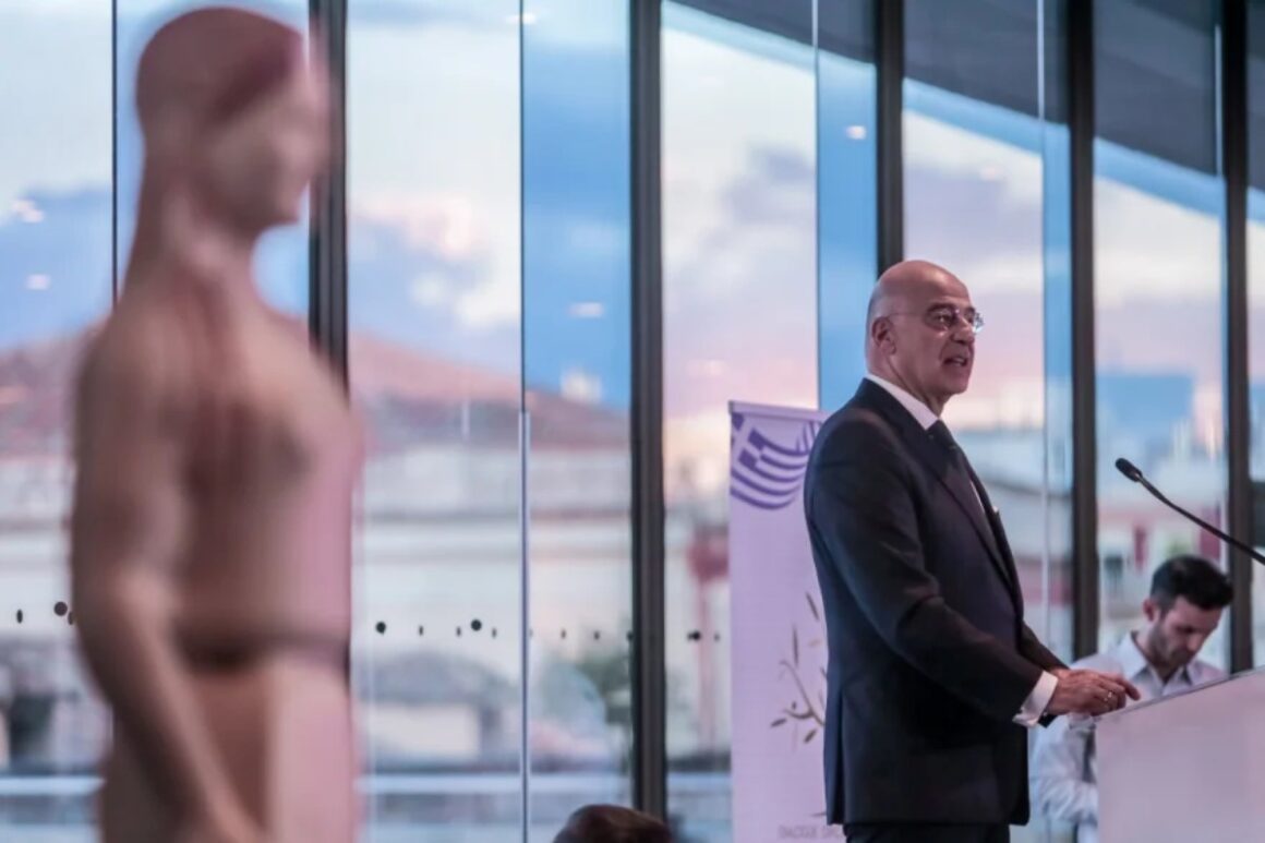 Δένδιας: Πυξίδα της ελληνικής υποψηφιότητας στο Συμβούλιο Ασφαλείας ο διάλογος (Βίντεο)
