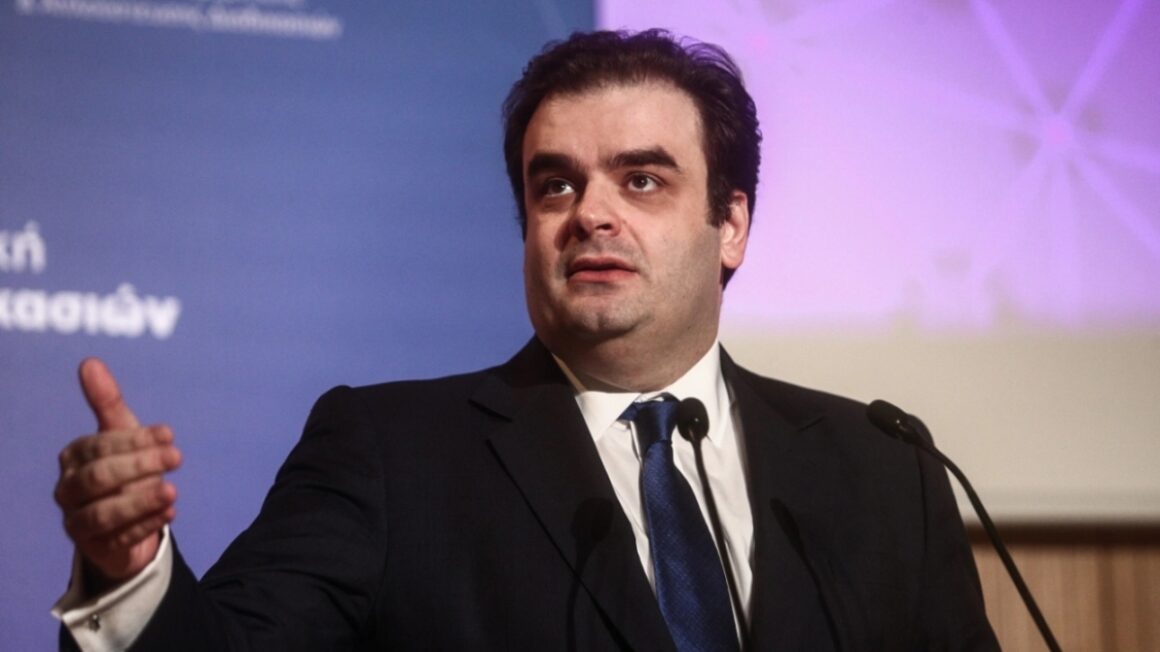 Πιερρακάκης: «Σκοτώνει» τα σενάρια για κυβέρνηση συνεργασίας χωρίς πρωθυπουργό Μητσοτάκη