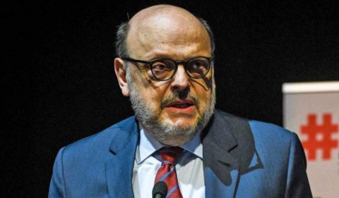 Εκλογές 2023 – Αντώναρος: «Γιατί δεν χειροκροτάτε τον Τσίπρα εσείς που στρογγυλοκάθεστε στις πρώτες σειρές, πού θα ήσασταν χωρίς αυτόν;»