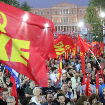 Γιατί εκνευρίστηκαν στο ΚΚΕ με μια επιστολή ενός αντάρτη 99 ετών στην ΕφΣυν: “Ελεεινός και ανιστόρητος αυριανισμός”
