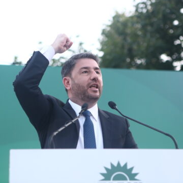 ΠΑΣΟΚ: Αέρα ανανέωσης σηματοδοτεί η απόφαση Ανδρουλάκη για Καστανίδη λένε στη Χ. Τρικούπη
