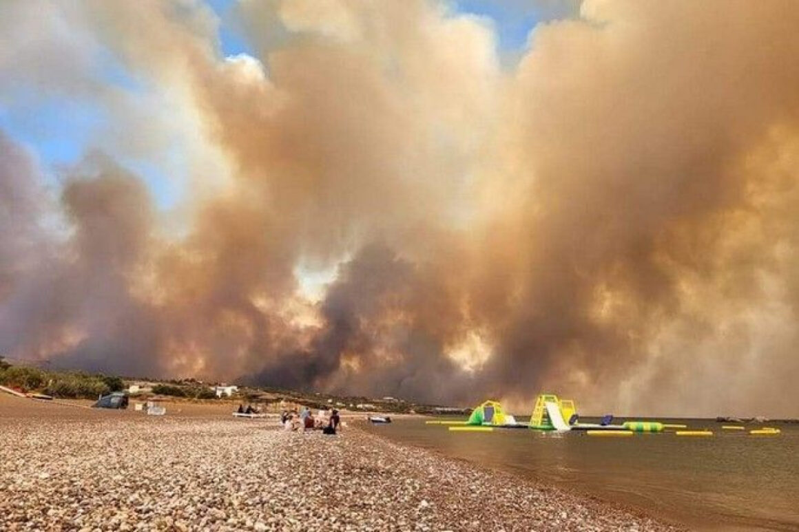 Ρόδος: Συστήνει εκτάκτως help desk το υπουργείο Τουρισμού