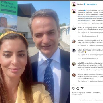 Η Τουρκάλα δημοσιογράφος που έβγαλε selfie με τον Μητσοτάκη, πέρυσι έκανε επίθεση στην Ελλάδα