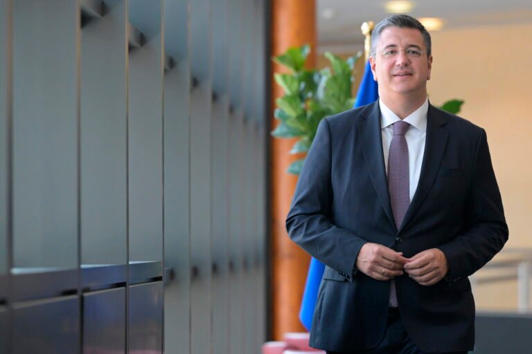 Τζιτζικώστας