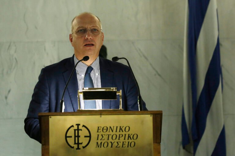 Γιάννης Οικονόμου