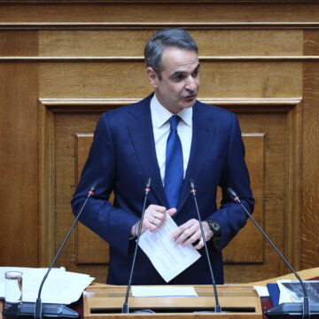 Κυριάκος Μητσοτάκης: Πρόταση δυσπιστίας από μια ετερόκλητη συμμαχία των πρόθυμων