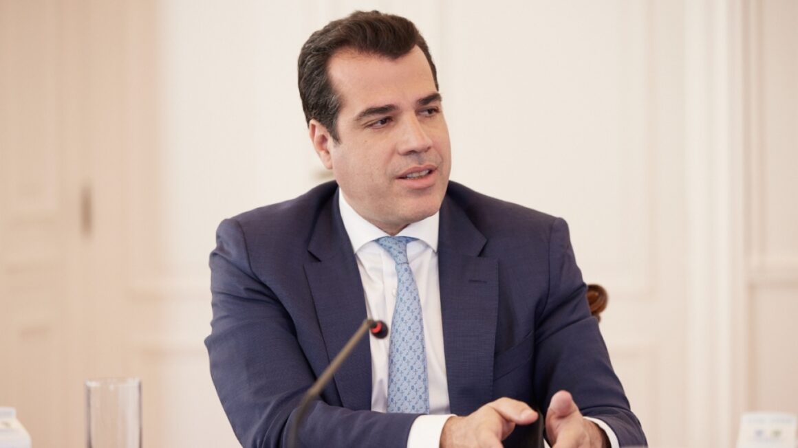 ΠΛΕΥΡΗΣ