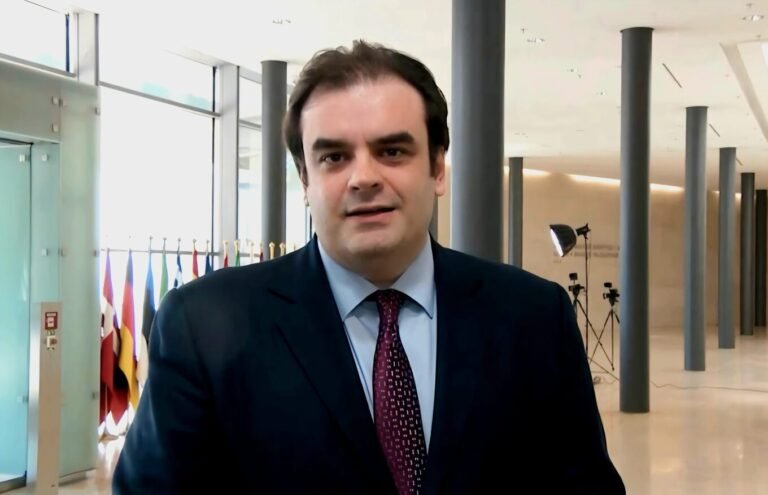 πιερρακακης