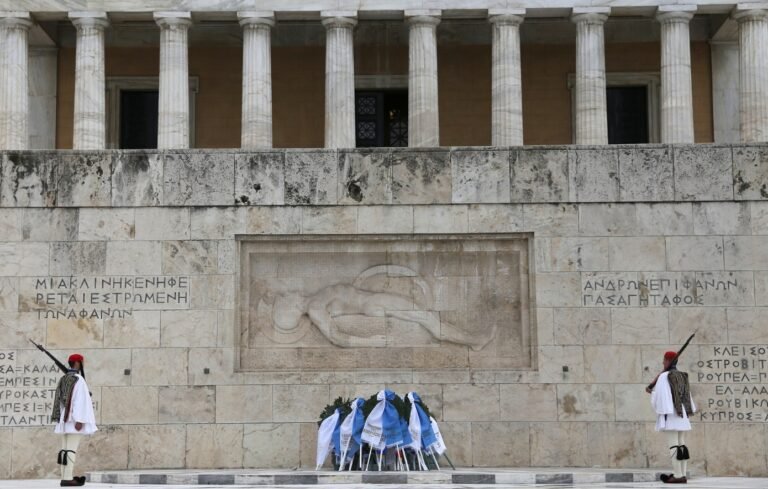 ΑΓΝΩΣΤΟΣ ΣΤΡΑΤΙΩΤΗΣ
