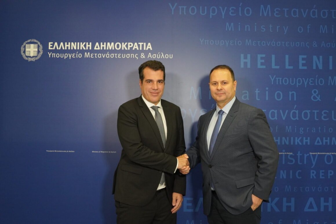 ΠΛΕΥΡΗΣ ΥΠΕΡΤΑΜΕΙΟ