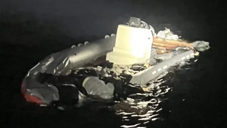 Πλεύρης «ξεγυμνώνει» την Αριστερά για τη Χίο: Με το Λιμενικό ή με τους διακινητές;