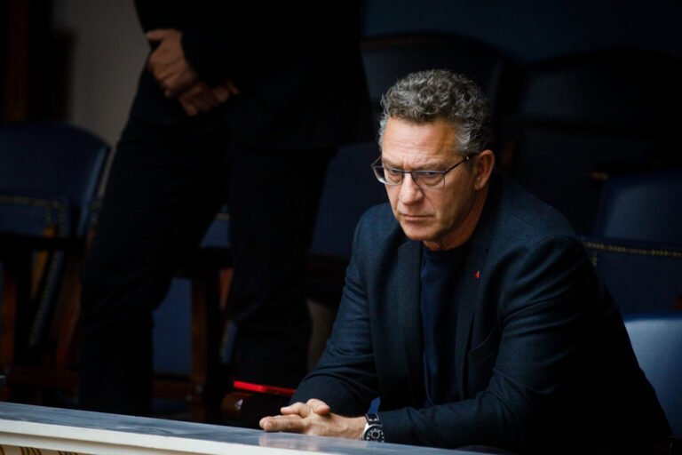 Αρβανίτης εκτός ορίων: επικίνδυνοι υπαινιγμοί για «πειραγμένες εκλογές» χωρίς αποδείξεις