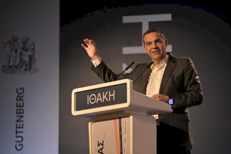 Τσίπρας και σύνδρομο Barcelona: Φαντάζεται το νέο κόμμα ως πολιτική «dream team»