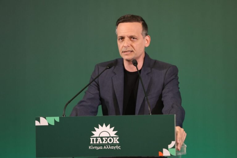 Από τον Δούκα στον Σαλμά: το ΠΑΣΟΚ ψάχνει ταυτότητα και βρίσκει αντιφάσεις