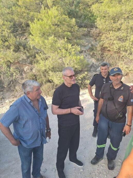 Φωτιά στον Ωρωπό: Χωρίς ενεργό μέτωπο η πυρκαγιά στο Μαρκόπουλο - Στο σημείο ο Ευάγγελος Τουρνάς