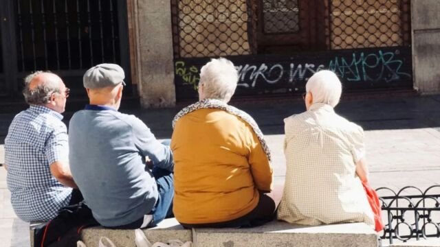 Νομοσχέδιο Υπουργείου Εργασίας: Οι 8 μεγάλες αλλαγές στην επαγγελματική ασφάλιση – Συμπληρωματικές συντάξεις έως 700 ευρώ και εφάπαξ 100.000 ευρώ