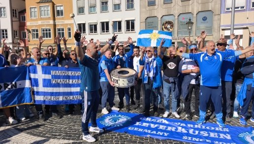 Γερμανία - Ελλάδα: «Γαλανόλευκη» απόβαση στο Άουγκσμπουργκ – Πάνω από 6.000 φίλαθλοι στο πλευρό της Εθνικής