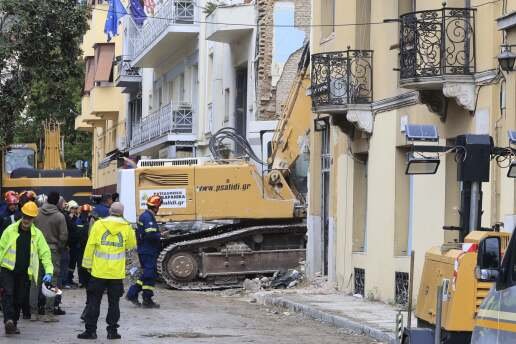 Τραγωδία στην Πλάκα: Εντοπίστηκε και δεύτερη σορός στα συντρίμμια – Φόβοι για νέα ευρήματα