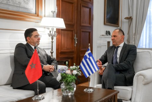Συνάντηση Γεραπετρίτη με τον ΥΠΕΞ του Μαρόκου: Εμβάθυνση των διμερών σχέσεων και έμφαση στην περιφερειακή σταθερότητα
