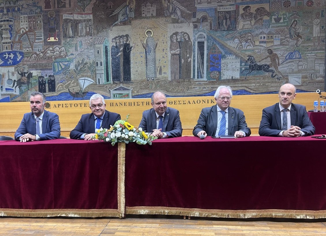 Νομική Σχολή ΑΠΘ: Υποδοχή πρωτοετών με άρωμα Αγρινίου και τη διεθνή παρουσία φοιτήτριας από την Τανζανία