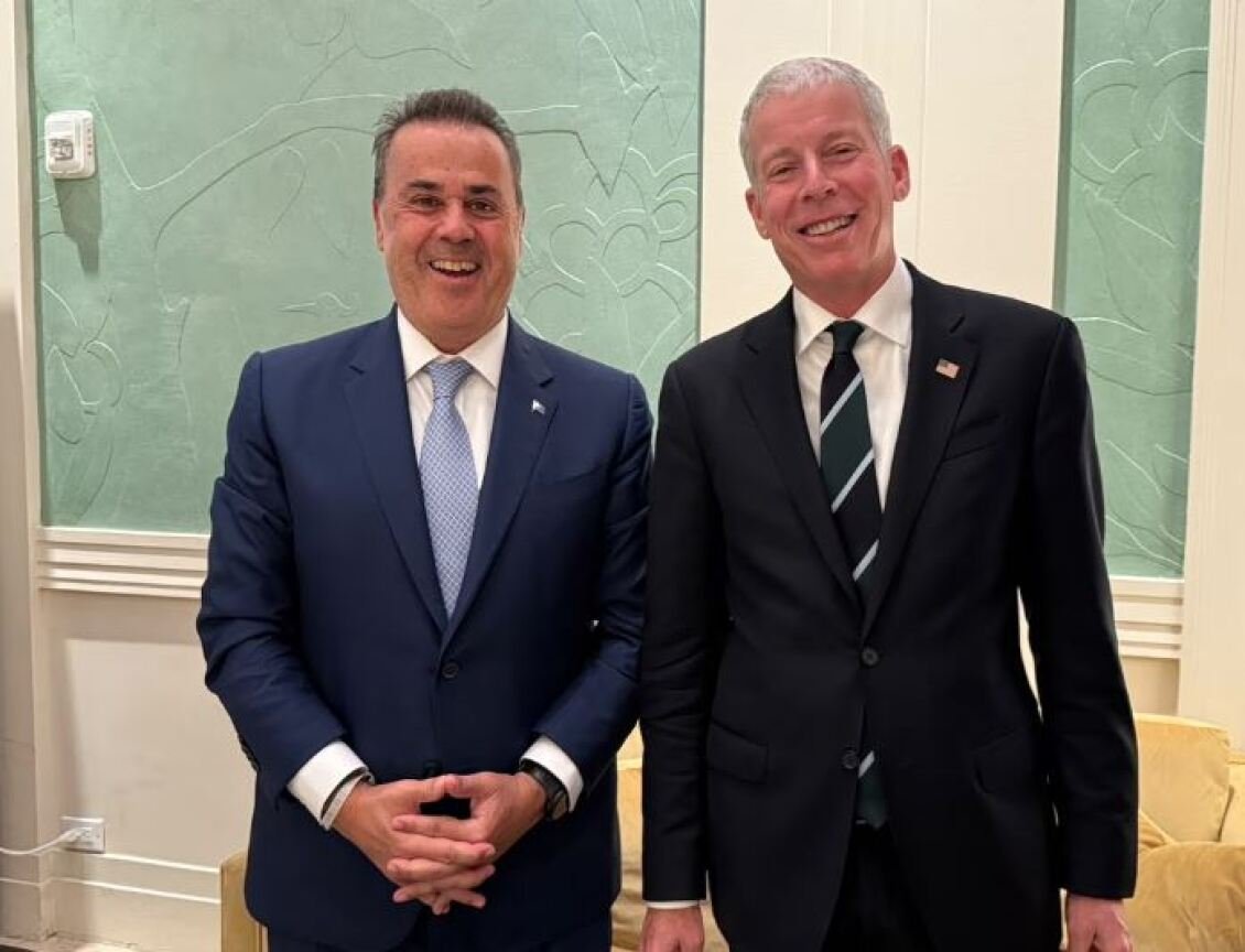 Ελλάδα - ΗΠΑ: Στο επίκεντρο Chevron, ExxonMobil, αμερικανικό LNG και Κάθετος Διάδρομος στις επαφές Παπασταύρου