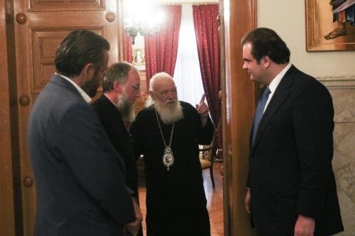 Συνάντηση Πιερρακάκη με Ιερώνυμο: Το σχέδιο της Εκκλησίας για εστίες σε φοιτητές και νέες οικογένειες