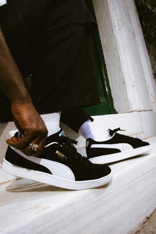 PUMA «Never Not Suede»: Το εμβληματικό sneaker γράφει το δικό του κεφάλαιο στους δρόμους της Αθήνας