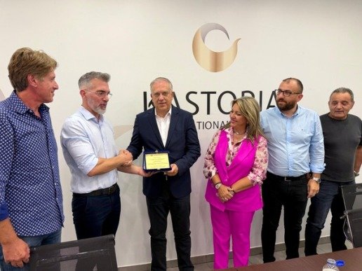 Τάκης Θεοδωρικάκος: Ολοκληρωμένο σχέδιο ανασυγκρότησης για την Καστοριά και νέο πρόγραμμα στήριξης της γουνοποιίας