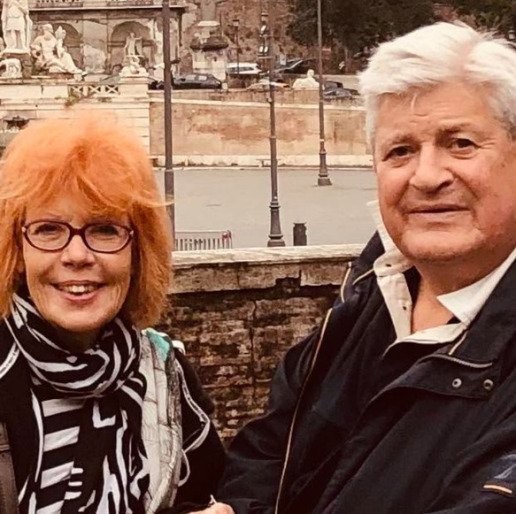 Τραγωδία στην Πλάκα: Αυτό ήταν το ηλικιωμένο ζευγάρι που έχασε τη ζωή του στην έκρηξη – Ζούσαν μόνιμα στο κτίριο
