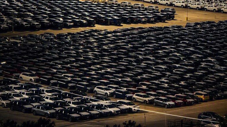 AUTO ATHINA: Ευρωπαϊκή πρεμιέρα για το νέο μοντέλο της MINI στην Αθήνα