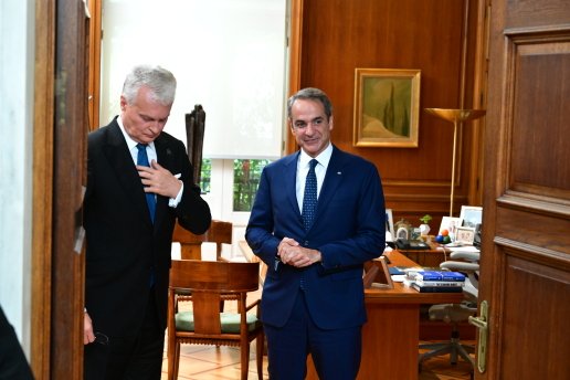 Στο επίκεντρο η ευρωπαϊκή ασφάλεια και οι διμερείς σχέσεις: Η συνάντηση Μητσοτάκη με τον Πρόεδρο της Λιθουανίας Γκιτάνας Ναουσέντα