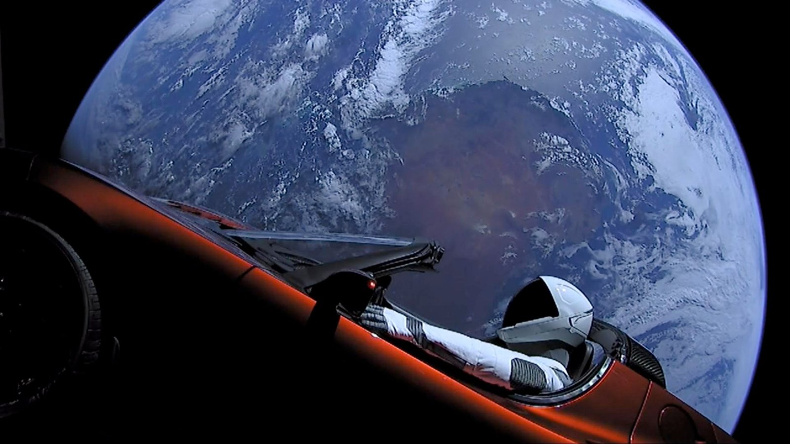 Tesla Roadster: Η επιστροφή ενός ηλεκτρικού «φαντάσματος» σε μια παγωμένη αγορά