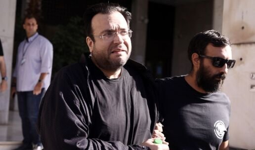 Φίλιππος Καμπούρης: «Είμαι αθώος, όλα είναι ψέμα» – Ενώπιον του εισαγγελέα στην Ευελπίδων οι συλληφθέντες