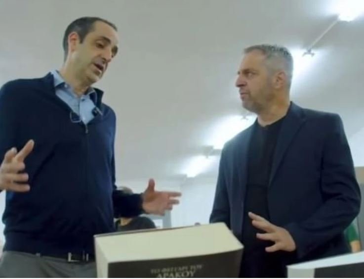 Γρηγόρης Δημητριάδης: Δωρεά βιβλίων στον ΕΟΠΑΕ Θεσσαλονίκης από τους Bookmarkers – Το μήνυμα για τη δύναμη της ανάγνωσης