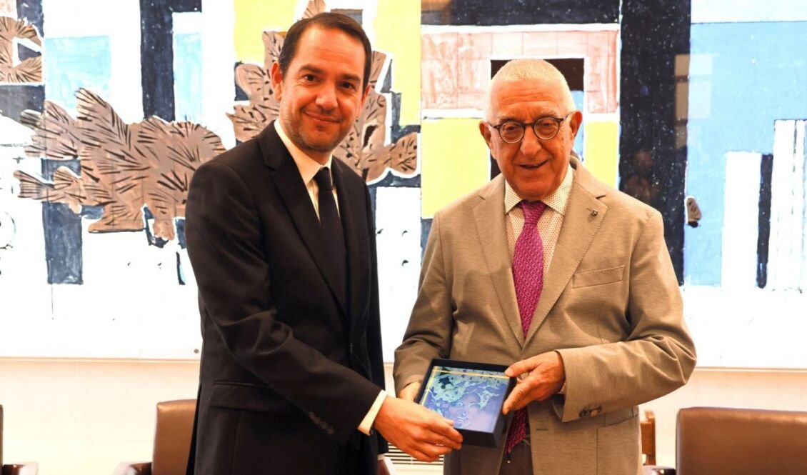 Συνάντηση Νικήτα Κακλαμάνη με τον νέο πρέσβη της Γαλλίας: Στο επίκεντρο η στρατηγική συνεργασία και η ευρωπαϊκή άμυνα
