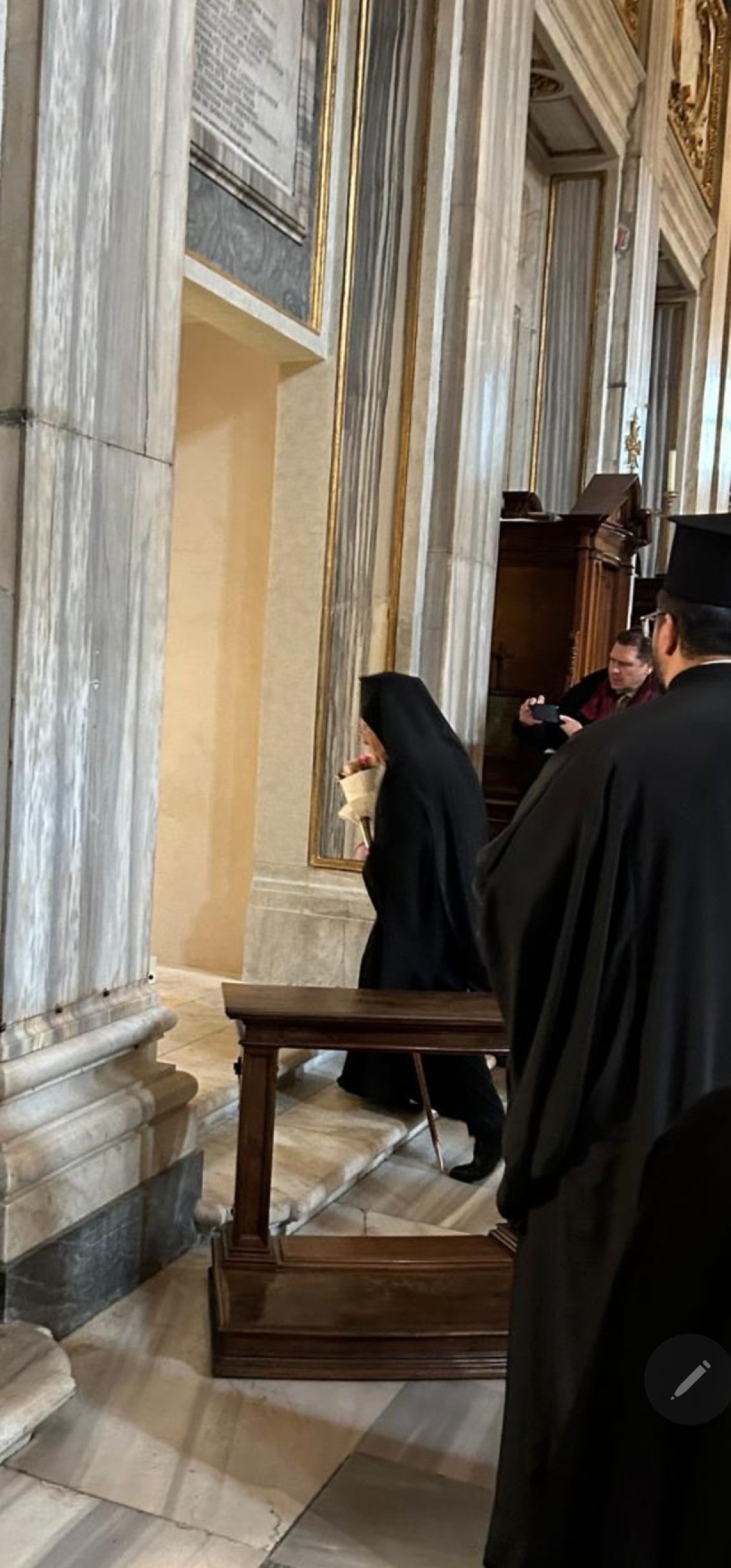Βαρθολομαίος από τη Ρώμη: «Ενθαρρυντικές συνομιλίες» με την Τουρκία για την επαναλειτουργία της Σχολής της Χάλκης